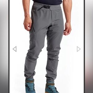 Pearl Izumi men’s cycling rain pants, Gray, size 34